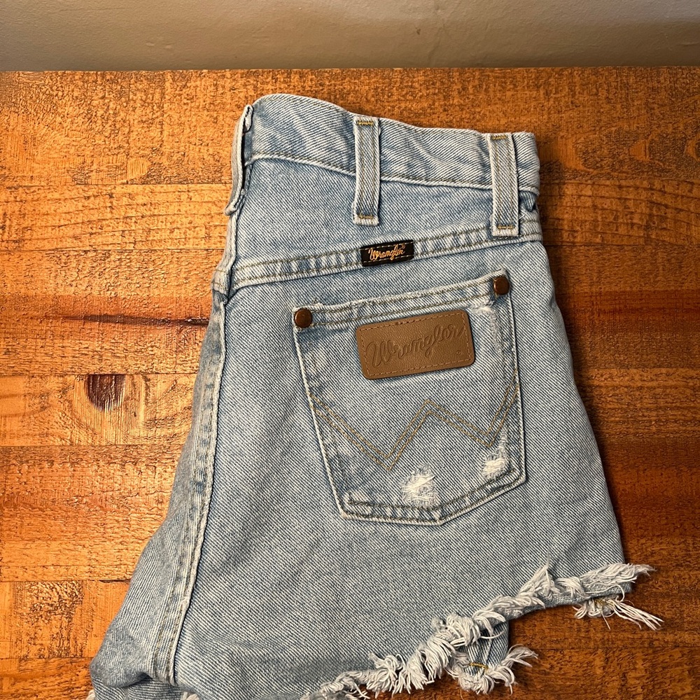 WOMENS REWORKED SHORT, LIGHT STONE, Size 24